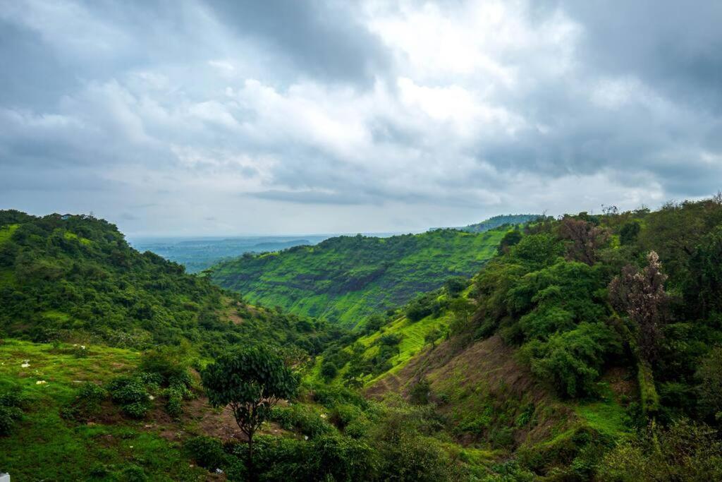 Celebrity Villa Igatpuri Buitenkant foto